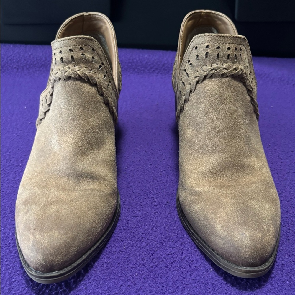 Fergalicious Tan Leather Shoes